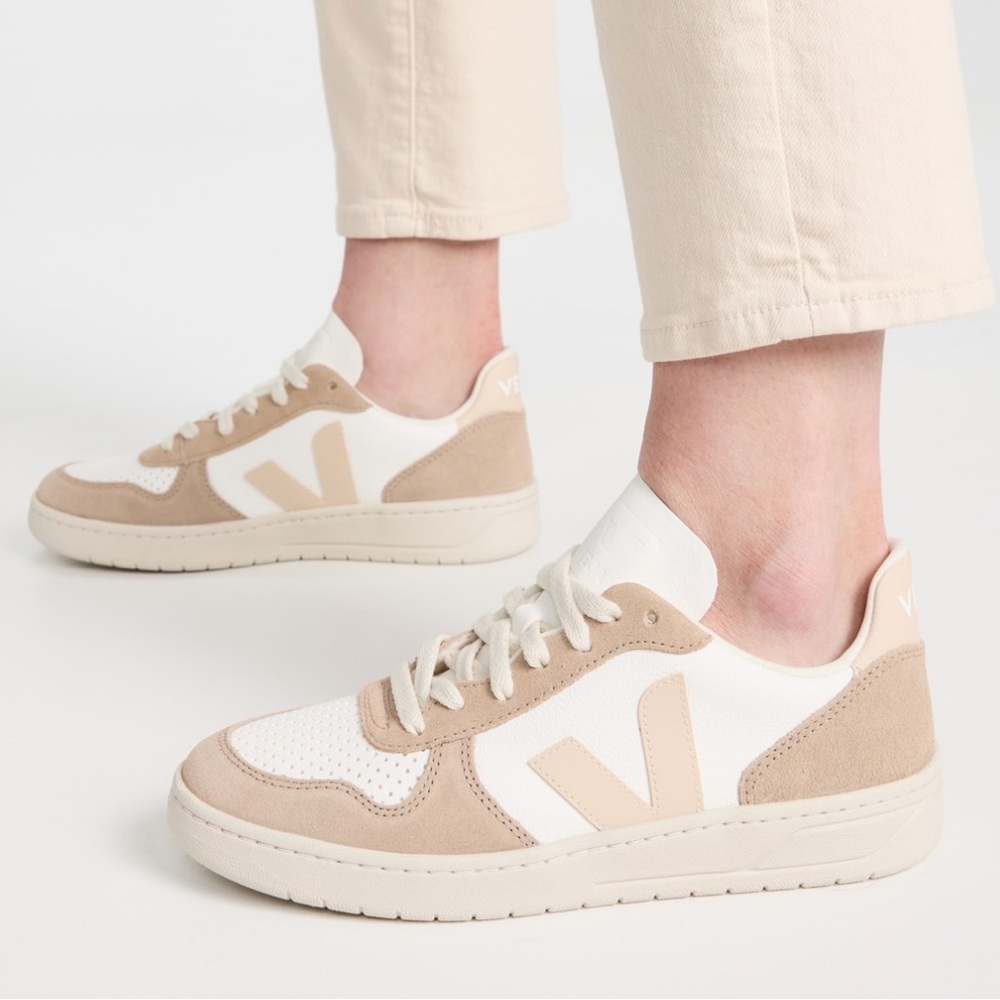 Veja V-10 Sneakers